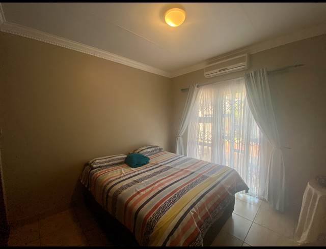 4 BEDROOM HOUSE TO LET IN MEER EN SEE